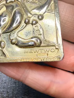 Vintage Pokemon Mewtwo #150 Gold Tone Metal Card 1999 Nintendo - Image 2