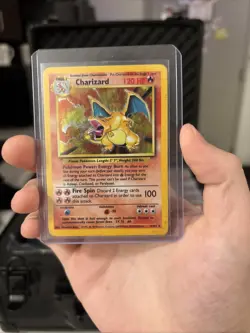 Pokemon TCG Charizard 4/102 Base Set Unlimited Holo Rare MP - Image 1