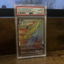 Leafeon VMAX Evolving Skies #204 2021 Secret Rare Holo Graded PSA 10 Pokemon TCG - Image 1