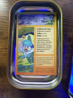 Pokemon 2023 Mini Tin Quaxly & Smoliv EMPTY +Art (French) - Image 3