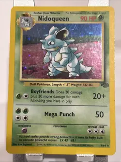 Pokemon Nidoqueen Holo 7/64 1999 Jungle Stamp - Image 1