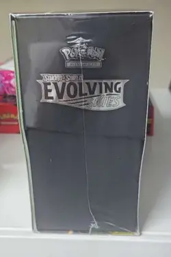 Pokemon TCG 1x Evolving Skies Elite Trainer Boxes ETB Factory Sealed Box damage - Image 3