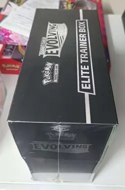 Pokemon TCG 1x Evolving Skies Elite Trainer Boxes ETB Factory Sealed Box damage - Image 5
