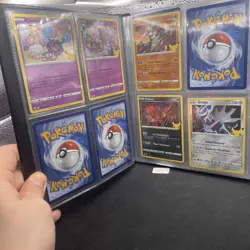 LOT DE 21 CARTES ANNIVERSAIRE 25 ANS POKEMON AVEC CLASSEUR Full Art Pikachu 🌼 - Image 5