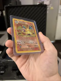 Pokemon TCG Charizard 4/102 Base Set Unlimited Holo Rare MP - Image 3