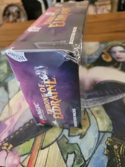 WOTC MTG Throne of Eldraine Booster box Sealed New English damaged pls read Rudy - Image 5