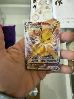 Pokemon TCG Jolteon VMAX Holo Ultra Rare Card Evolving Skies 051/203. NM. - Image 3