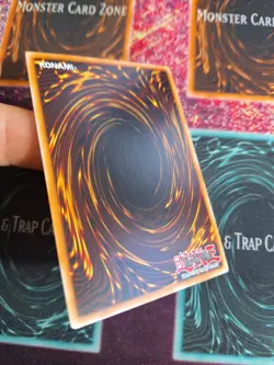 Yu-Gi-Oh! TCG Dark Magician Girl DPYG-EN008 Super Rare Unlimited Near Mint - Image 4