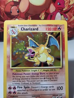 Pokemon TCG Charizard 4/102 Base Set Unlimited Holo Rare - Image 2