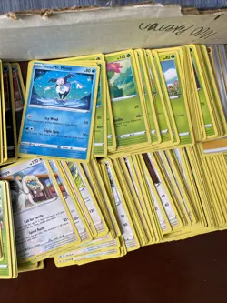 1000+ English Pokemon Cards Bulk LP Pack Fresh Mint Condition 2020-now Non Holo - Image 3