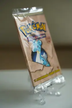 Pokemon TCG 1999 1st Edition Fossil Booster Pack Lapras Art WOTC Sealed Vintage - Image 4