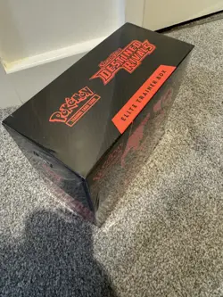 Pokemon TCG Destined Rivals ETB Elite Trainer Box - Sealed with acrylic case - Image 5