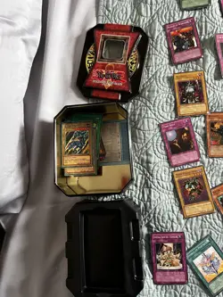200+ Card Yu-Gi-Oh Card Lot of cards from the 2000s - Image 4