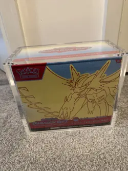 Pokemon TCG Paradox Rift Pokemon Centre ETB Roaring Moon New with acrylic case - Image 1