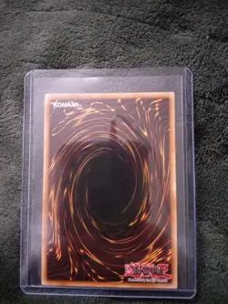 2015 Yu-Gi-Oh! Graydle Dragon DOCS-EN048 Ultra Rare Very Good Condition - Image 2