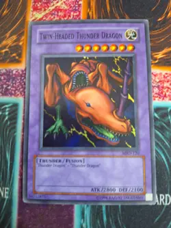 Yu-Gi-Oh! Twin-Headed Thunder Dragon MRD-120 Super Rare OG Unlimited MP - Image 1