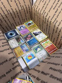 🔥 17lbs 4200+ UNSEARCHED Pokemon Bulk Lot! Some Holos & Vintage Cards LP/NM ✨ - Image 4