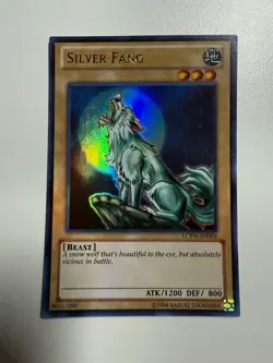 Silver Fang LCYW-EN004 Legendary Collection 3: Yugi's World Unlimited - Image 1