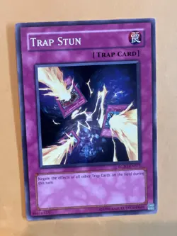 Trap Stun - RGBT-EN071 - Common - 1st Edition YuGiOh - Image 1