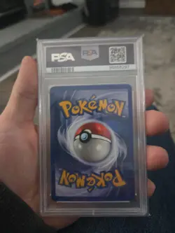 Grade 8 PSA Holo Lugia Pokemon Neo Genesis #9 - Image 3