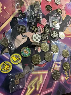 Pokemon Large Lot Of Metal Dice, Coins And Damage Counters - Image 4