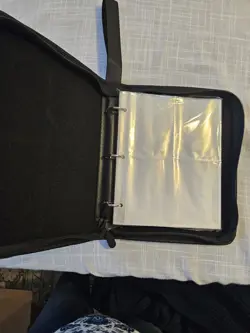 Pokemon Binder Eevee With 50 Sleeves , Zip Closure And Wrist Strap - Image 3