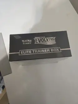 Pokemon TCG: Sword & Shield-Evolving Skies Elite Trainer Box (Jolteon, Flareon, 820650808944 - Image 2