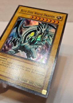 Blue-Eyes White Dragon SKE-001 Super Rare 1st Edition Yugioh 995 - Image 2