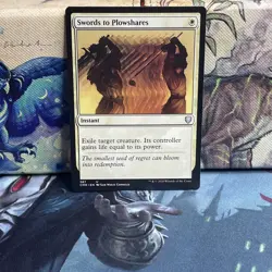 Swords to Plowshares #387 Commander Legends Regular NM - Image 1