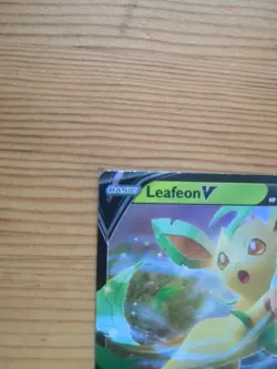 Leafeon V SWSH194 Sword & Shield Black Star Promo Full Art Pokemon TCG LP - Image 2