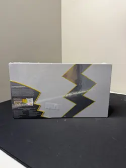 Pokemon TCG: Celebrations Ultra-Premium Collection Box (2021) 820650829147 - Image 3