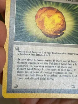 POKEMON GOLD BERRY 93/111 UNCOMMON WOTC NEO GENESIS LP CARD - Image 3