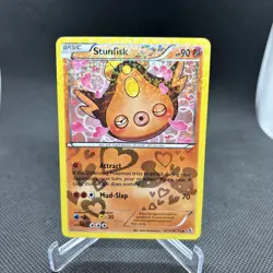 POKEMON STUNFISK RC12/RC25 LEGENDARY TREASURES RADIANT COLLECTION LP - Image 1