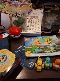 VERY LARGE LOT OF POKEMON ITEMS BATTLE ACADEMY GAME, PLAY MAT, FIGURESCARDS,BOOK - Image 2