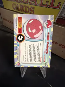 Voltorb #100 Topps Blue Logo Non Holo Pokemon Card - Image 2