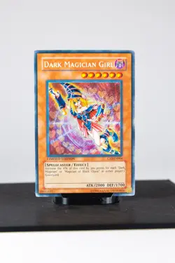 YuGiOh! Dark Magician Girl CT2-EN004 Secret Rare Limited Edition HP - Image 1