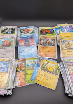 Scarlet & Violet 151 Pokemon Bulk Lot - 50 Cards: x10 Holo/Reverse Holo - Image 1