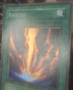 Yugioh: Raigeki - LOB-053 - Super Rare - 1st Edition - MP American English Print - Image 4