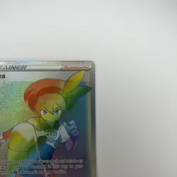 Pokemon Card Bea 193/185 Vivid Voltage Rainbow Rare Secret Rare Near Mint - Image 2