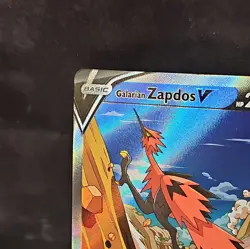 Pokemon TCG Galarian Zapdos v Alternate Art Chilling Reign Card 174/198 - Image 4