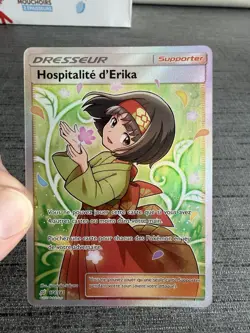 Carte Pokemon Hospitalite D’Erika 174/181 Full Art Team UP Duo De Choc Francais - Image 3