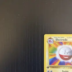 Electrode 18/64 Pokemon TCG Jungle Set 1st Edition - Image 3