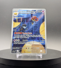 Team Rocket Orbeetle 198/182 Pokemon TCG Destined Rivals Illustration Rare Min - Image 1