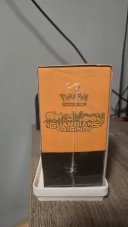 Pokemon TCG Sun & Moon: Guardians Rising Elite Trainer Box (ETB) Factory Sealed - Image 4