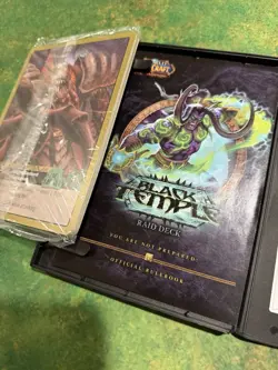World of Warcraft Black Temple Raid Deck Open Box w/Sealed Treasure Pack - Image 3