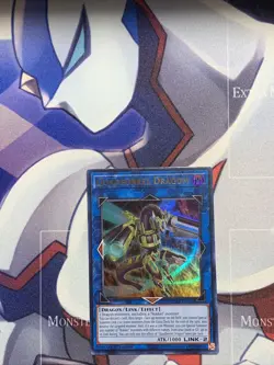 Yu-Gi-Oh! Quadborrel Dragon 1st Ed. SDRR-EN043 Ultra Rare - Image 1