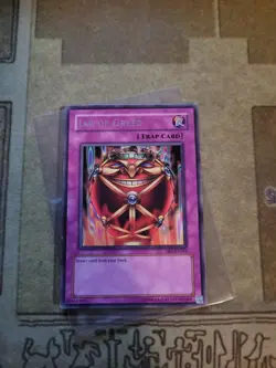 YUGIOH JAR OF GREED DB1-EN242 RARE UNLIMITED ED LP 1996 - Image 1