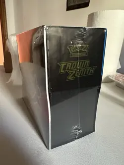 Pokemon ETB CROWN ZENITH ELITE TRAINER BOX SEALED - Image 4
