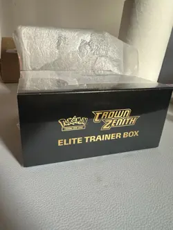 Pokemon ETB CROWN ZENITH ELITE TRAINER BOX SEALED - Image 5