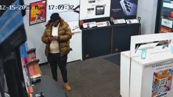 DISNEY LORCANA 2025 EN9 MICKEY MOUSE BRAVE LITTLE PRINCE ICONIC 242/204 PSA 10 - Image 4